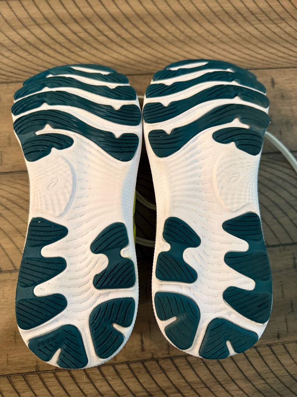 ASICS Gel Nimbus 24 White Velvet Pine Running Shoes Size 8 - Picture 6 of 7